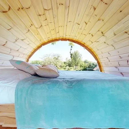 Poigniere 17 Pers Jacuzzi, Baby-foot, 30 Min * Tessy-sur-Vire