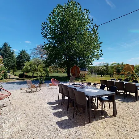 Poigniere 17 Pers Jacuzzi, Baby-foot, 30 Min *