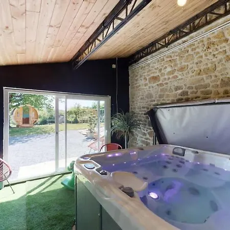 Poigniere 17 Pers Jacuzzi, Baby-foot, 30 Min Dom wakacyjny