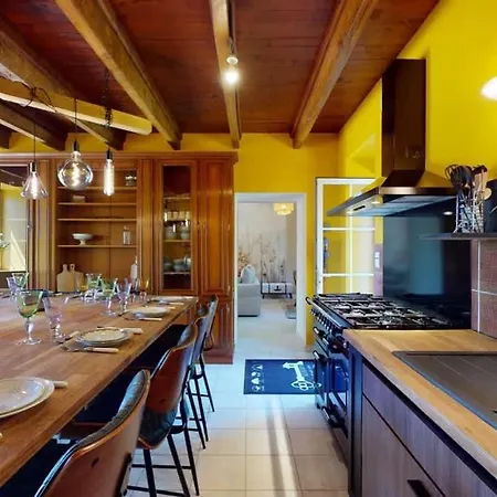 Poigniere 17 Pers Jacuzzi, Baby-foot, 30 Min * Tessy-sur-Vire