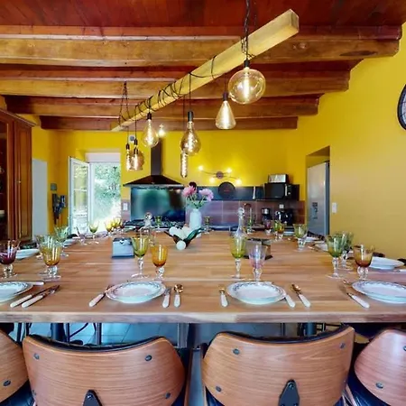 Poigniere 17 Pers Jacuzzi, Baby-foot, 30 Min * Tessy-sur-Vire