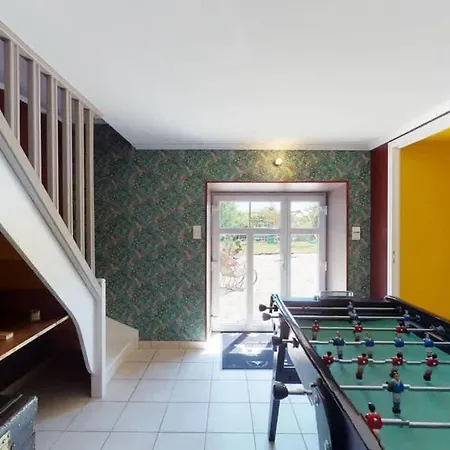 Poigniere 17 Pers Jacuzzi, Baby-foot, 30 Min *