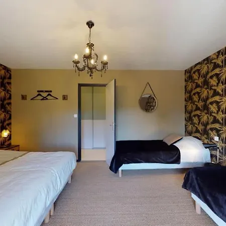 Poigniere 17 Pers Jacuzzi, Baby-foot, 30 Min Dom wakacyjny