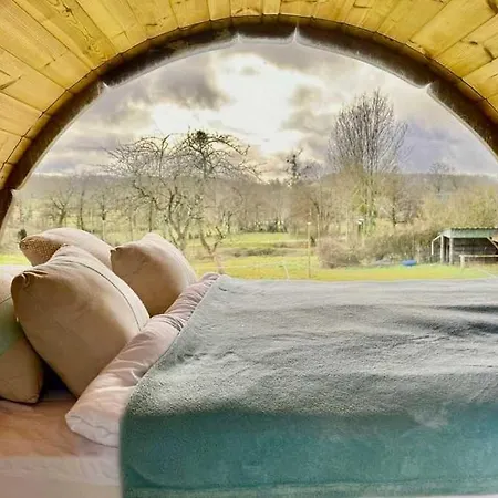 Poigniere 17 Pers Jacuzzi, Baby-foot, 30 Min * Tessy-sur-Vire