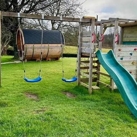 Poigniere 17 Pers Jacuzzi, Baby-foot, 30 Min Dom wakacyjny Tessy-sur-Vire