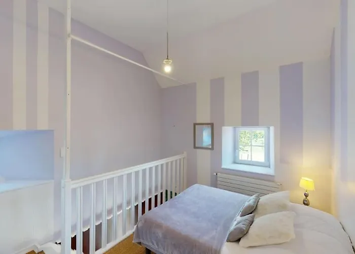 La Clef Decamp Poigniere 17 Pers Jacuzzi, Baby-foot, 30 Min * Tessy-sur-Vire